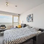 Spacious Studio With Sea View , Cleaning Included