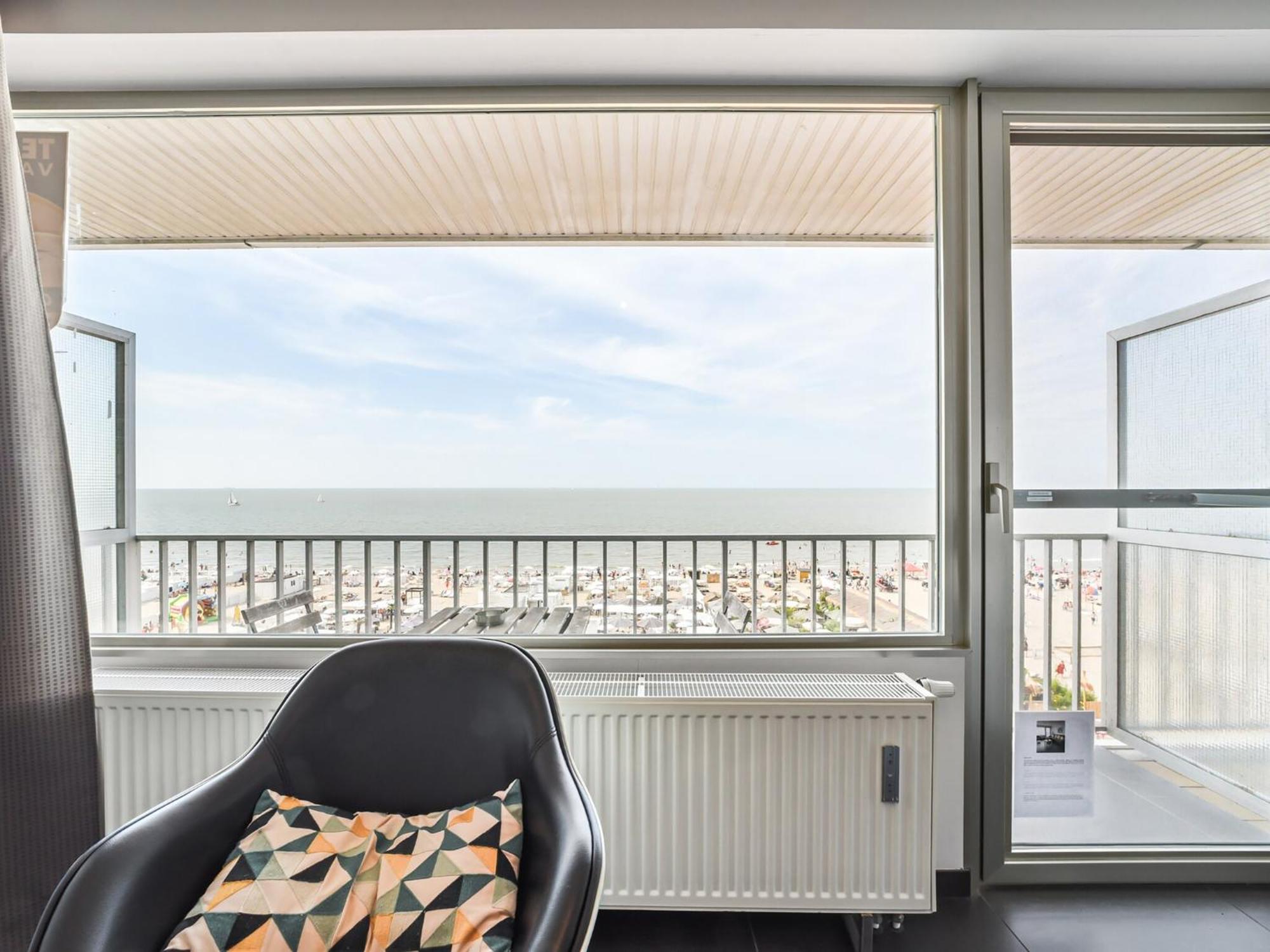 Spacious With Sea View , Cleaning Included